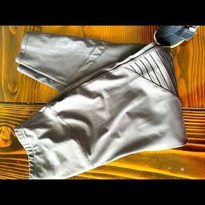 Blue Old Navy Maternity leggings